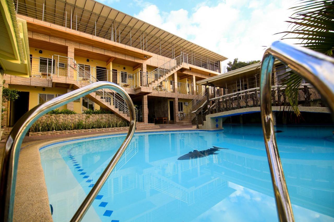 Gingging And Hotel Oslob